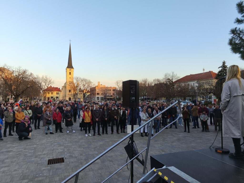 Protest v Nových Zámkoch. FOTO: Tomáš Pataki